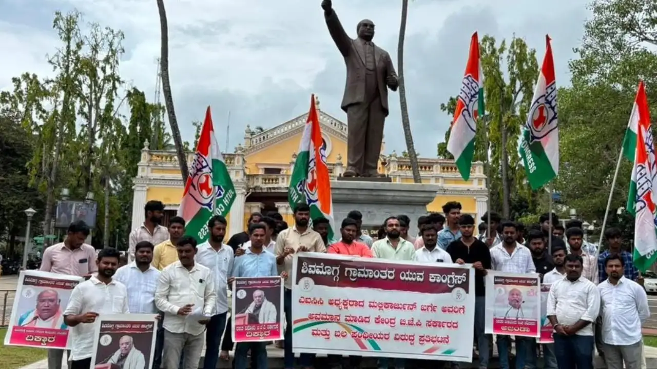 Youth Congress Protests Kharge Venue Cleansing