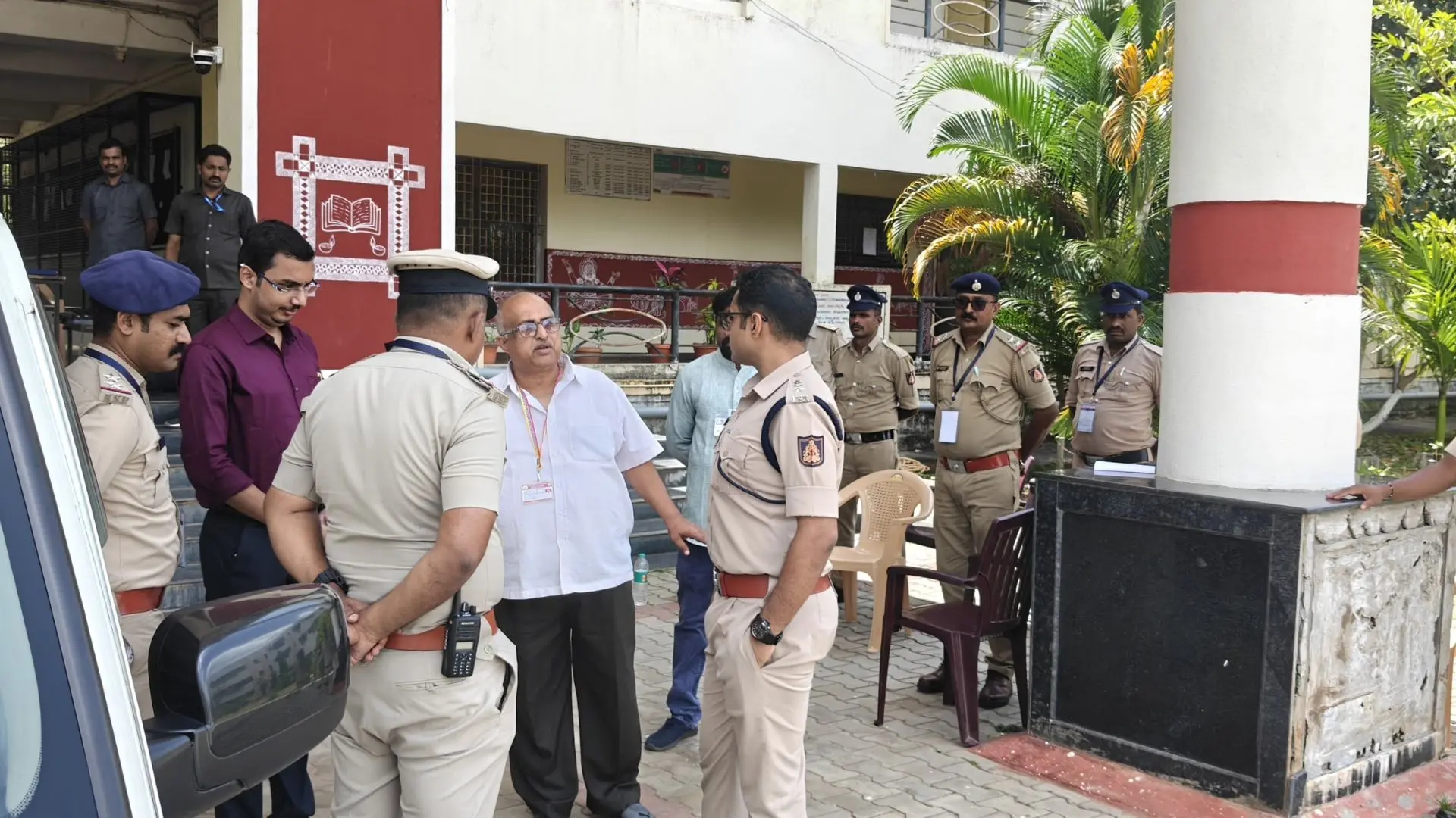 Police Constable Recruitment Exam Held at 19 Centres in Shivamogga; 6,359 Candidates Attend