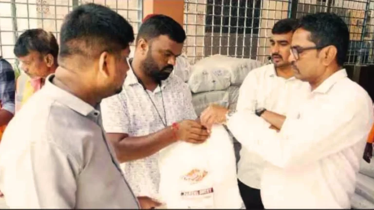 Banned Plastic Seized in Shivamogga Gandhi Bazaar; ₹20,000 Fine Imposed