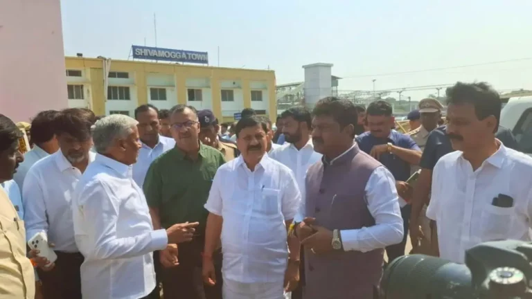 Araga Jnanendra Urges V Somanna to Provide Railway Connectivity to Thirthahalli