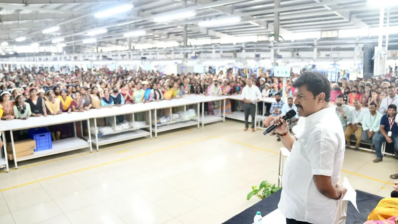 BY Raghavendra Assures Action on PF, ESI Issues of Shahi Garments Workers in Sagar