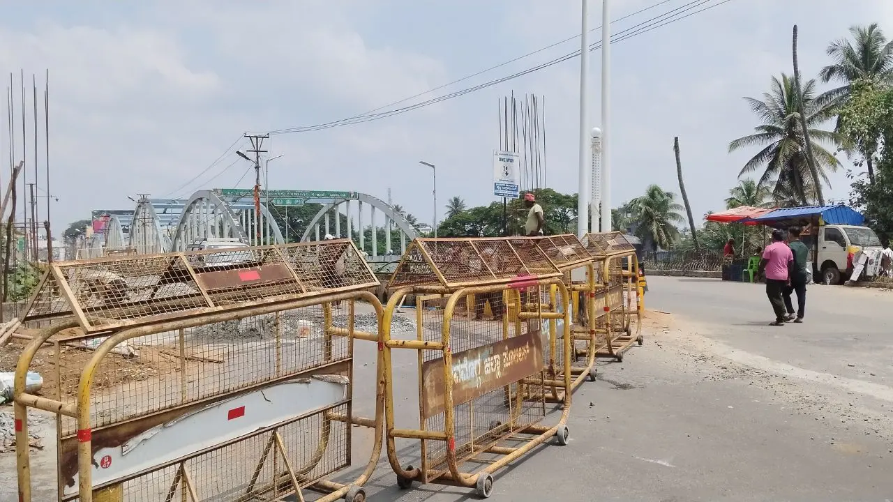 Renovation Begins on 156-Year-Old Bhadra Bridge in Bhadravati