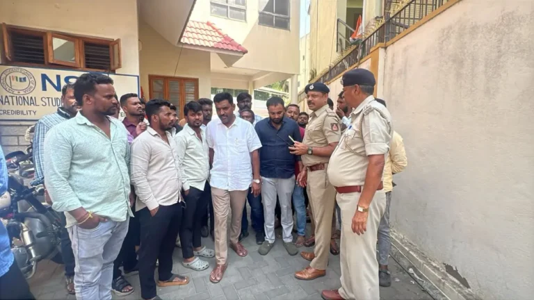 Shivamogga Police Warn Congress Workers Ahead of BJP Mahila Morcha Protest