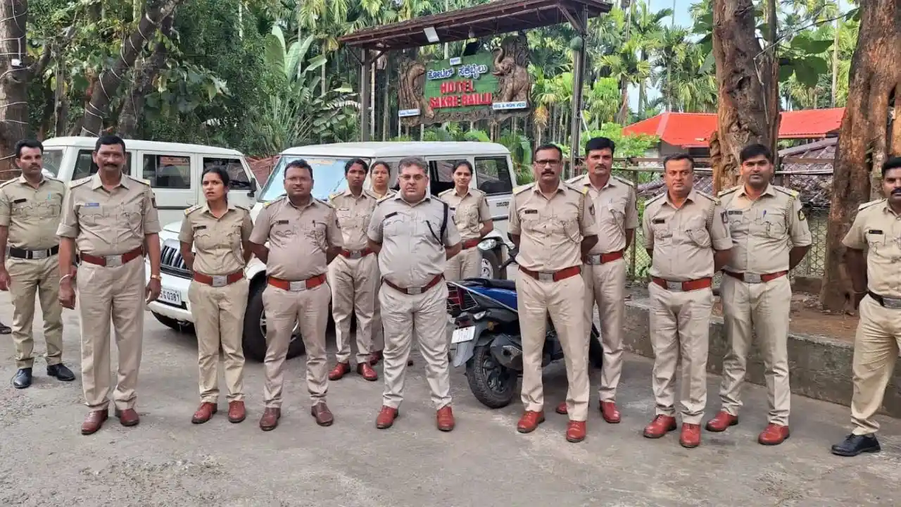 ಹೋಟೆಲ್_ಗಳ ಮೇಲೆ ಅಧಿಖಾರಿಗಳ ದಾಳಿ